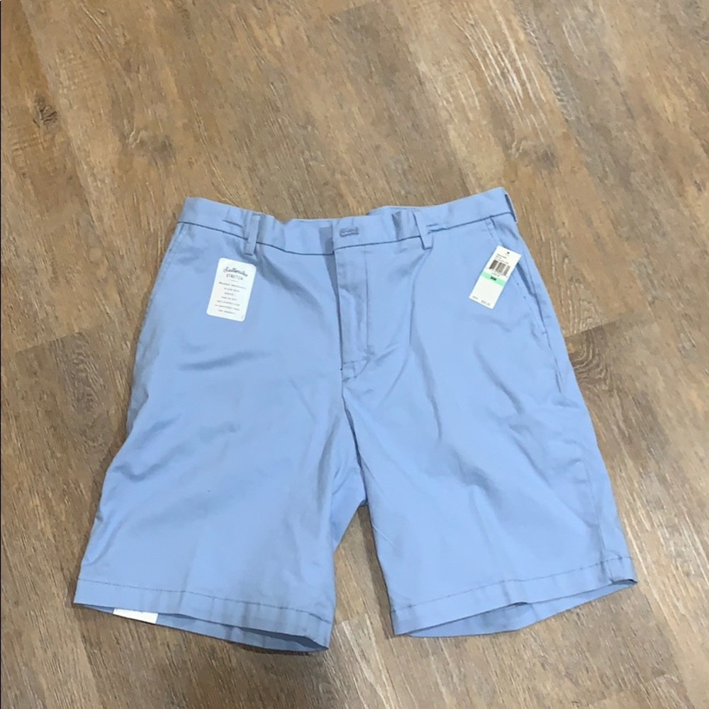 Izod saltwater stretch shorts